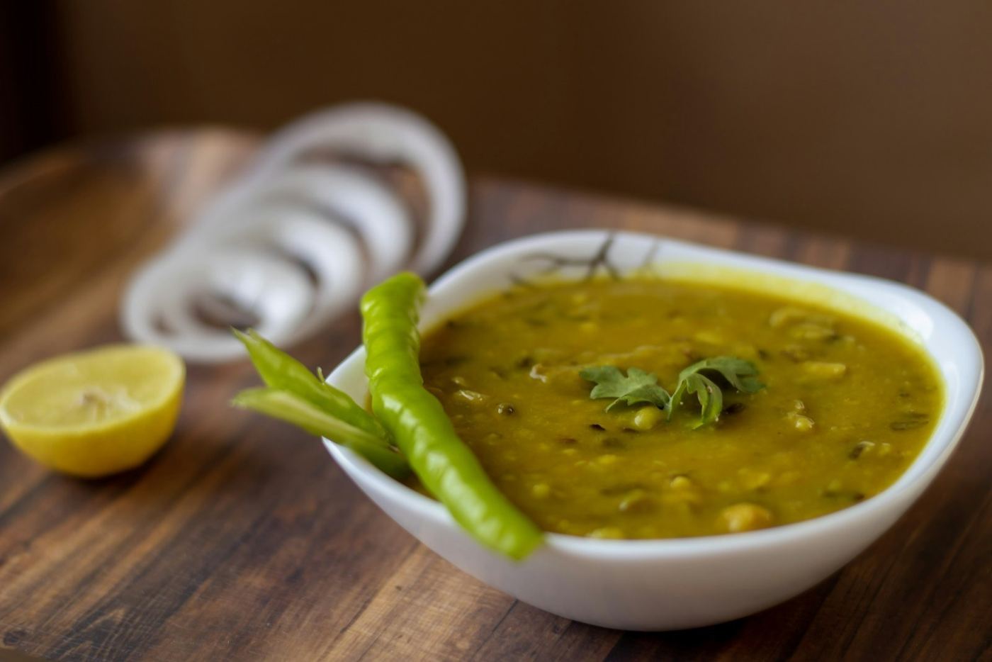 Dhal-Curry mit Spinat